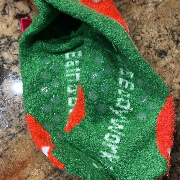 BBW Shea-Infused Lounge Socks, titled: Merry Christmas Love, Mr & Mrs Claus, NWT - Picture 5 of 6